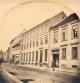 Overgade 10 til 4. Huset med 3 etager, nr. 8, er Løveapoteket. Før ombygningen i 1871.jpg