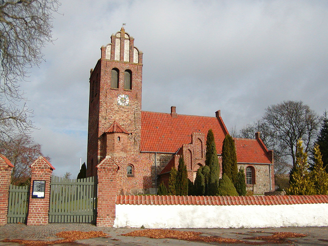 Skævinge Kirkegård