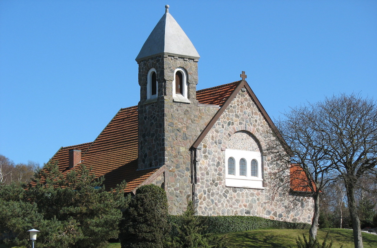 Lynæs Kirkegård